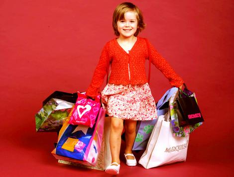 child_shopping133_wideweb__470x35601